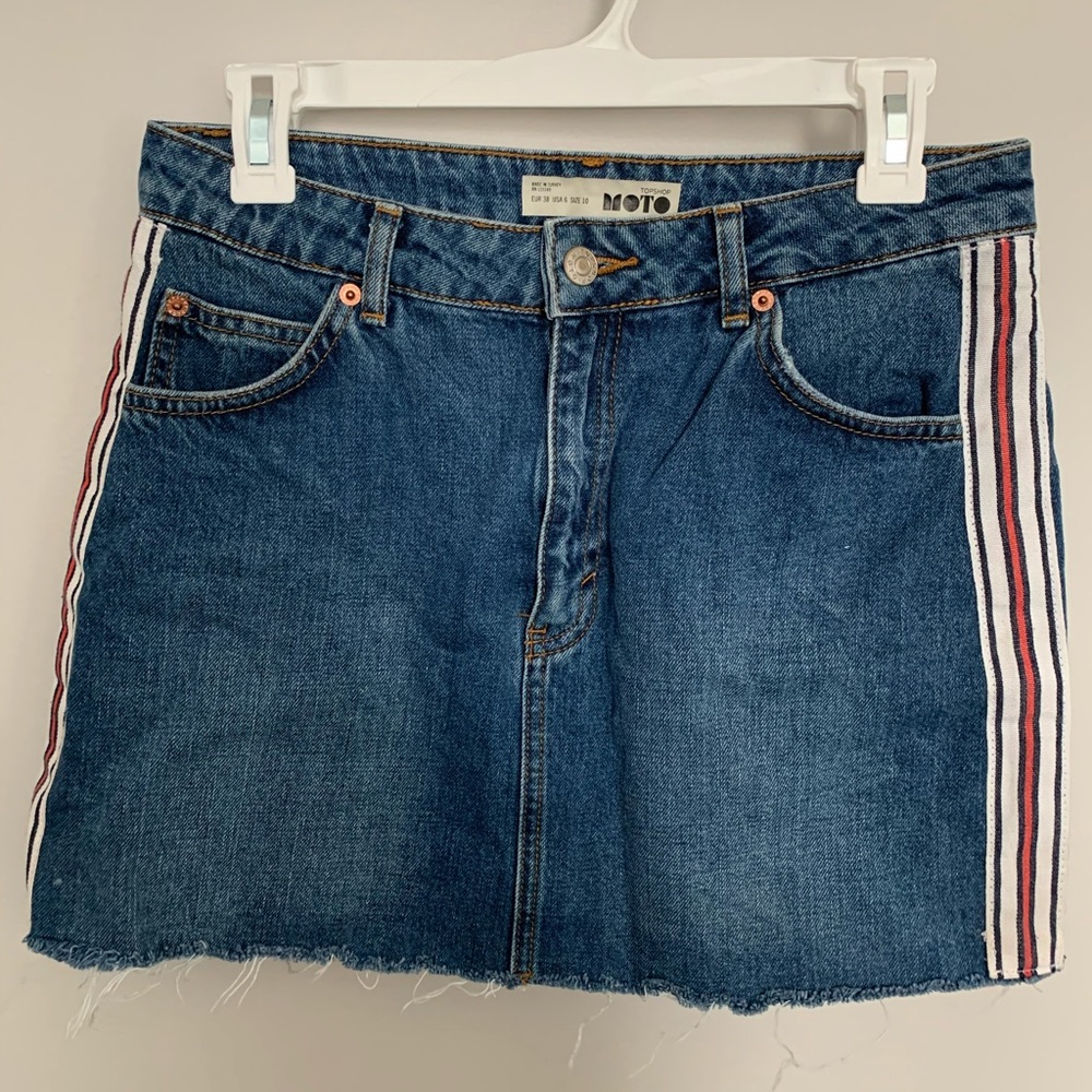 Topshop High Waisted Side Striped Denim Skirt Size: 6